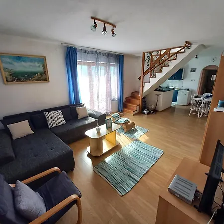 Apartment Csalogany *